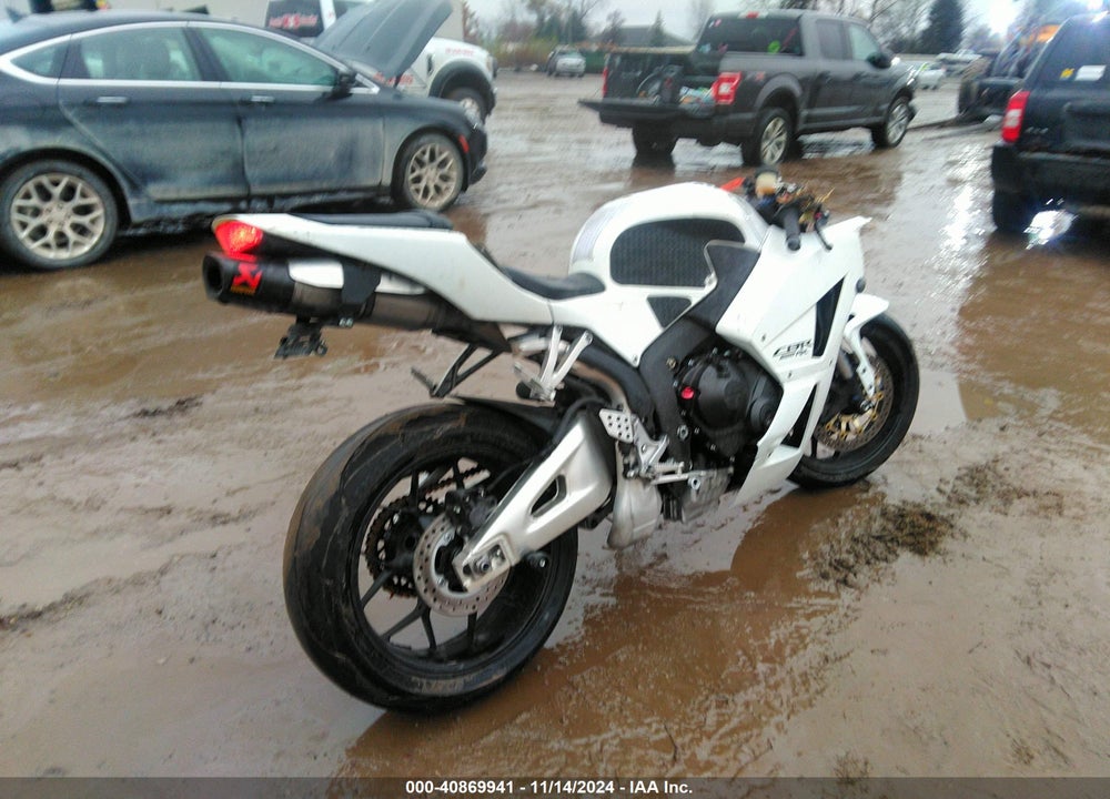 2016 HONDA CBR600 RR VIN: JH2PC40J1GK200638
