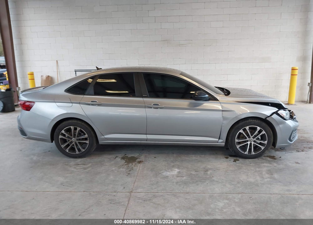 2024 VOLKSWAGEN JETTA 1.5T SPORT VIN: 3VWAM7BU0RM089500