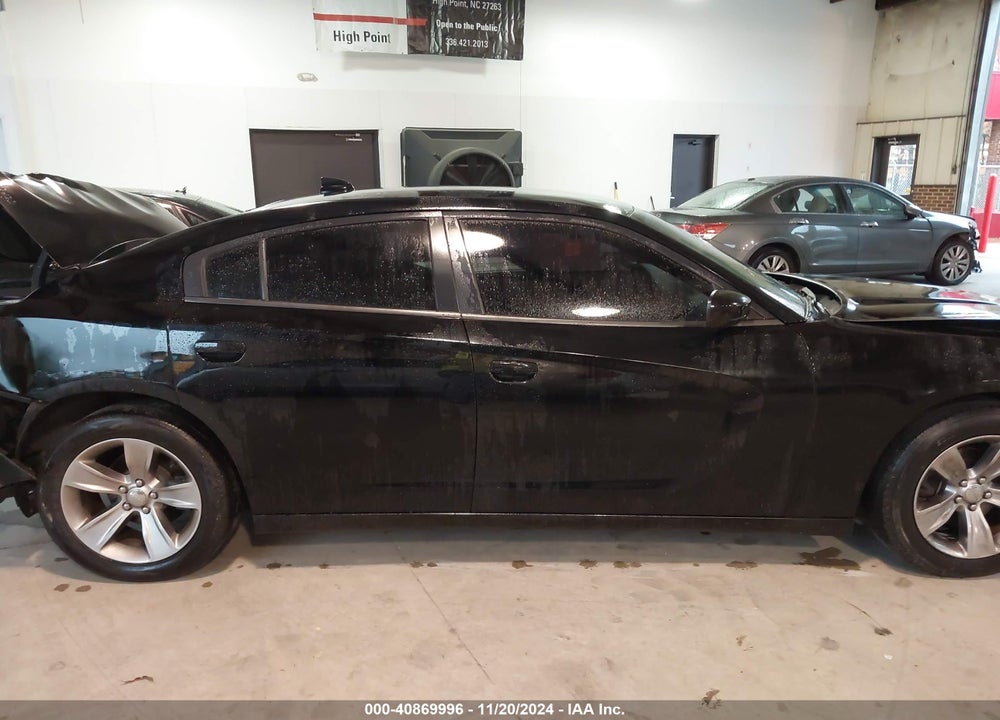 2017 DODGE CHARGER SXT RWD VIN: 2C3CDXHGXHH562818