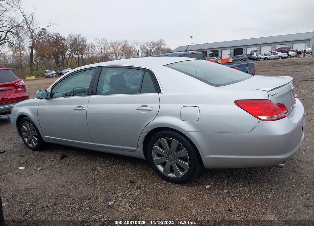 2005 TOYOTA AVALON TOURING VIN: 4T1BK36B85U034373
