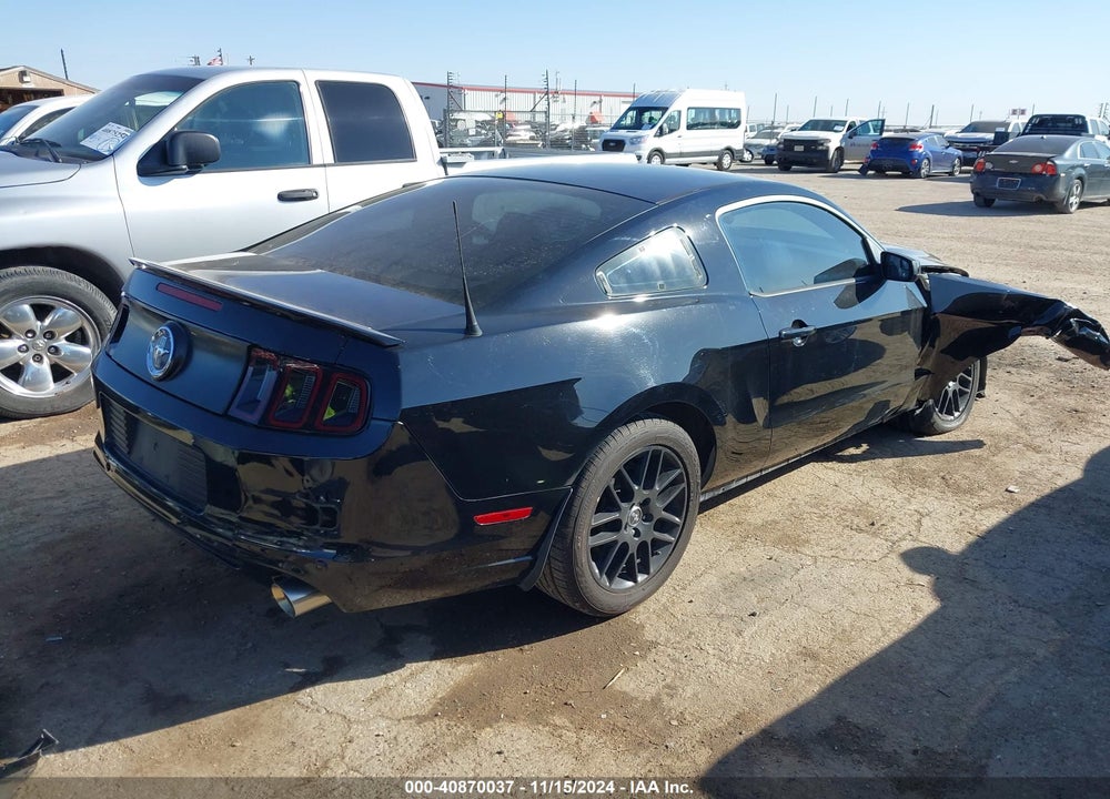 2014 FORD MUSTANG V6 VIN: 1ZVBP8AM3E5212452