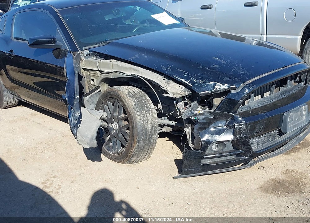 2014 FORD MUSTANG V6 VIN: 1ZVBP8AM3E5212452