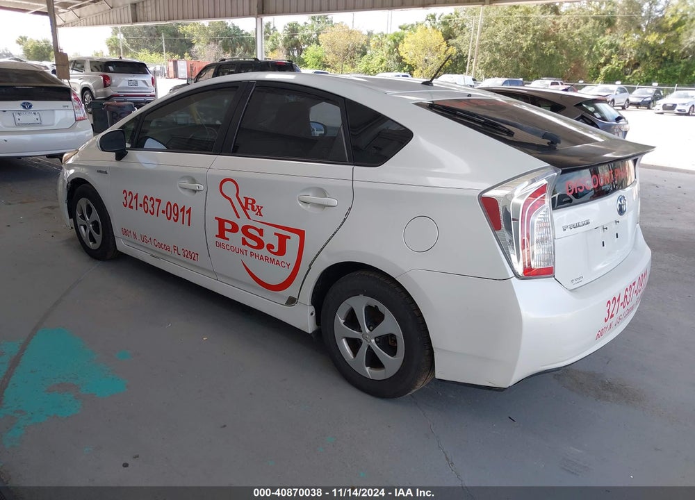 2015 TOYOTA PRIUS TWO VIN: JTDKN3DU7F0436040