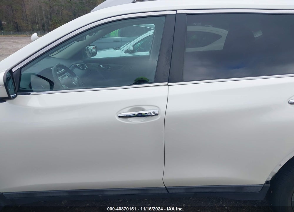 2015 NISSAN ROGUE SL VIN: 5N1AT2MTXFC860874
