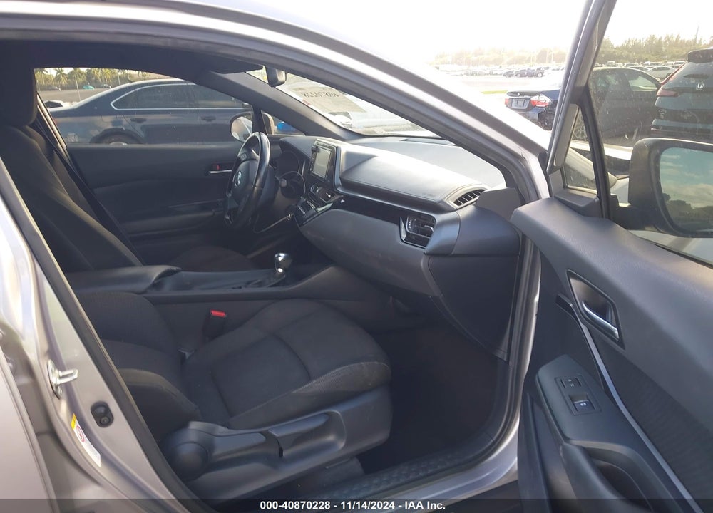 2018 TOYOTA C-HR XLE VIN: JTNKHMBX0J1007749