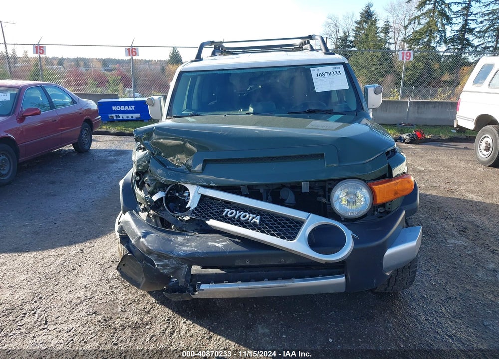 2012 TOYOTA FJ CRUISER VIN: JTEBU4BF2CK132185