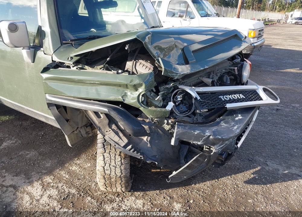 2012 TOYOTA FJ CRUISER VIN: JTEBU4BF2CK132185