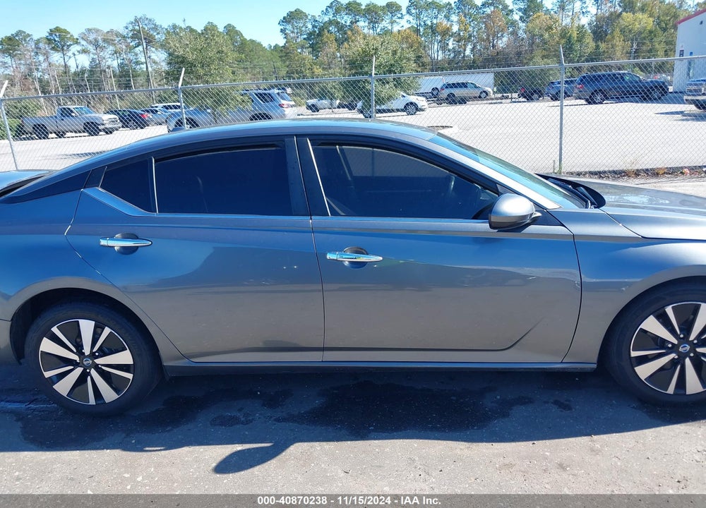 2021 NISSAN ALTIMA SV FWD VIN: 1N4BL4DV8MN307945