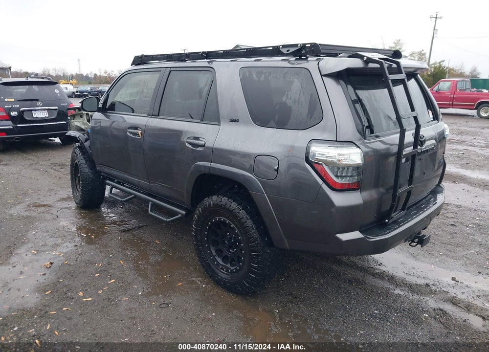 2018 TOYOTA 4RUNNER SR5 PREMIUM VIN: JTEZU5JR8J5177305