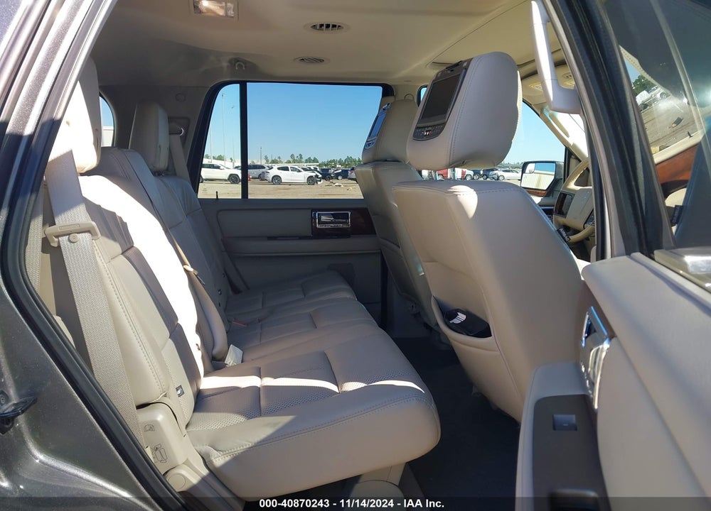 2012 LINCOLN NAVIGATOR VIN: 5LMJJ2J58CEL00117