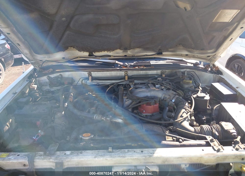 1998 INFINITI QX4 VIN: JNRAR05YXWW024319
