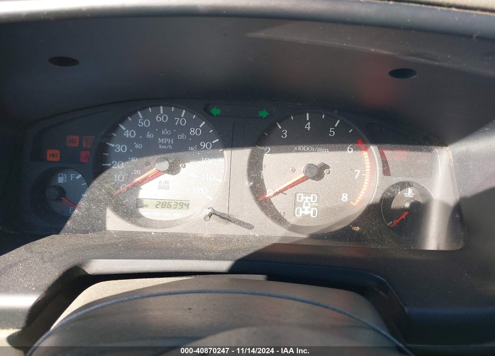 1998 INFINITI QX4 VIN: JNRAR05YXWW024319