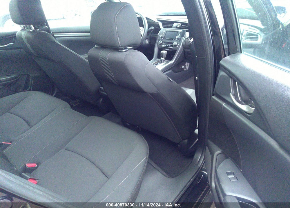 2019 HONDA CIVIC LX VIN: SHHFK7H38KU411810