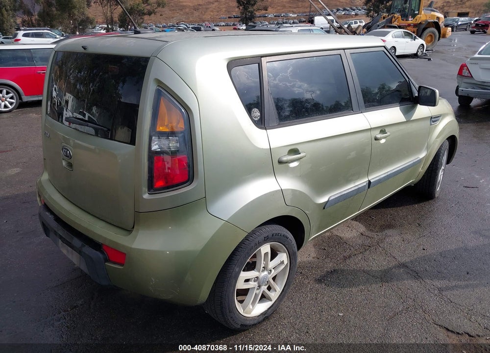 2011 KIA SOUL VIN: KNDJT2A21B7330263