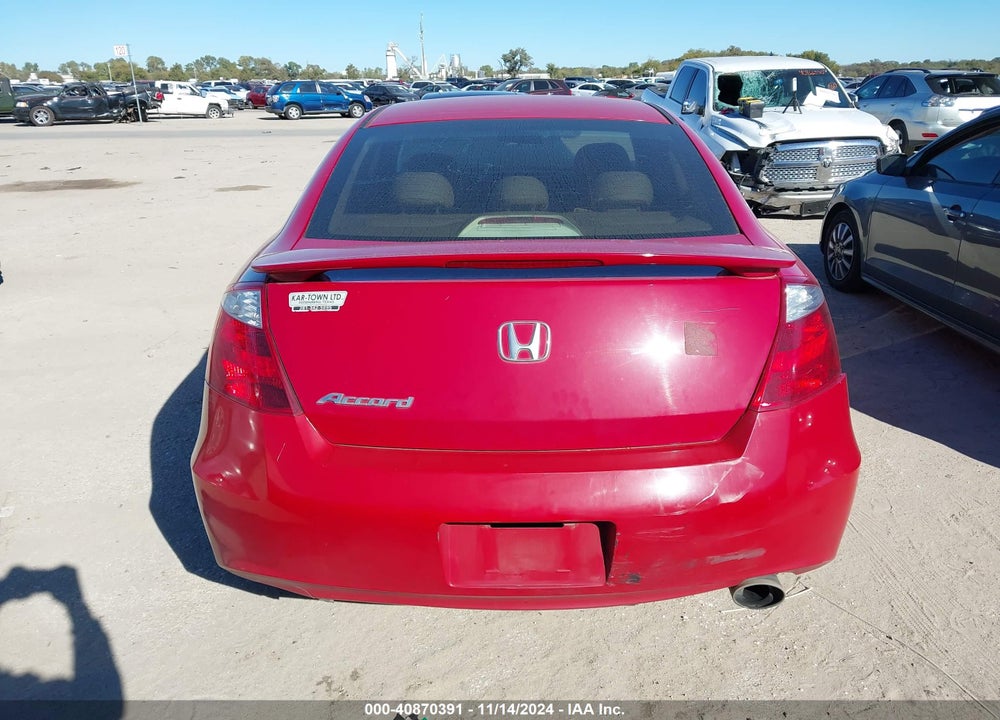 2010 HONDA ACCORD 2.4 EX VIN: 1HGCS1B75AA021706