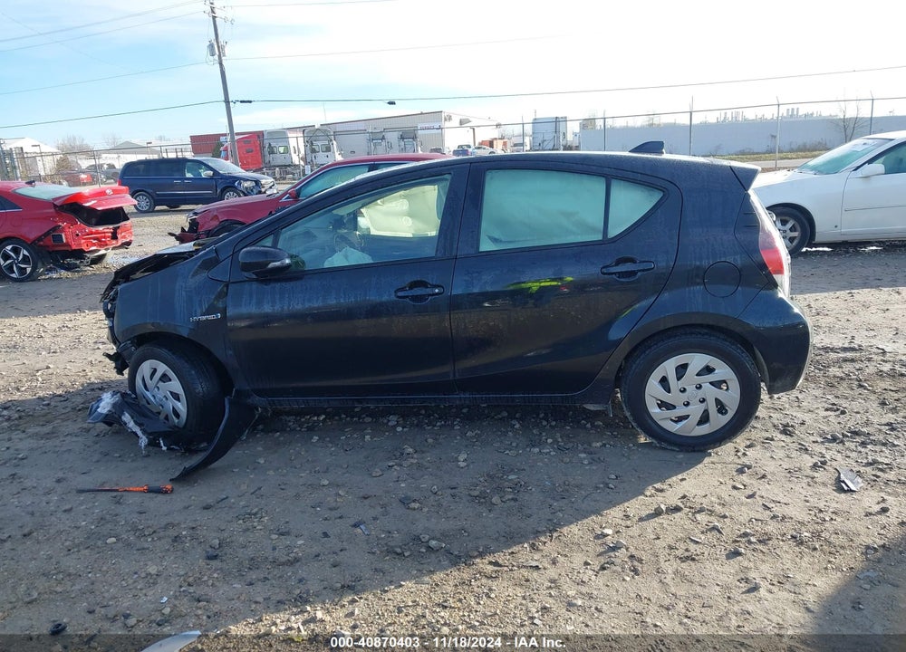 2016 TOYOTA PRIUS C TWO VIN: JTDKDTB35G1124663