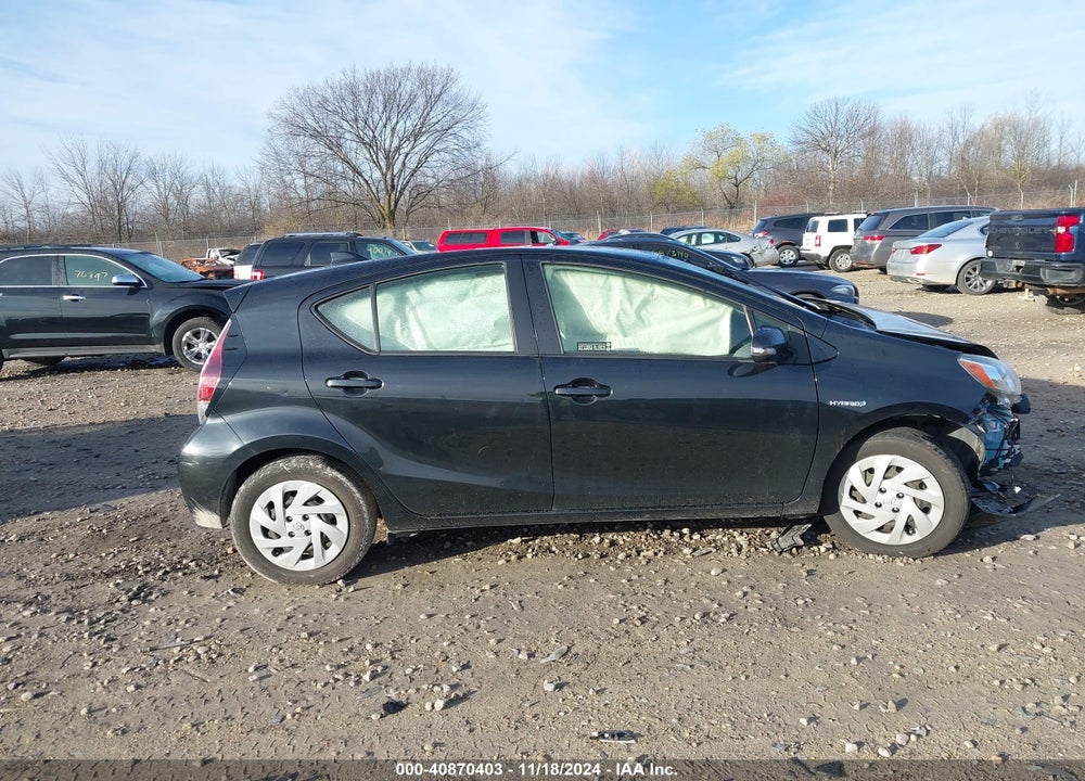 2016 TOYOTA PRIUS C TWO VIN: JTDKDTB35G1124663