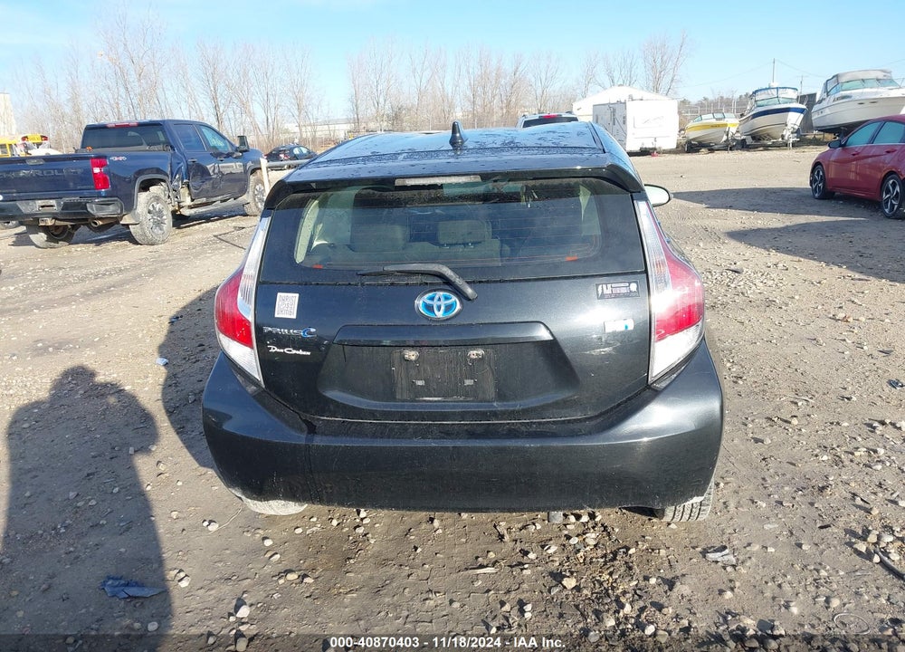 2016 TOYOTA PRIUS C TWO VIN: JTDKDTB35G1124663
