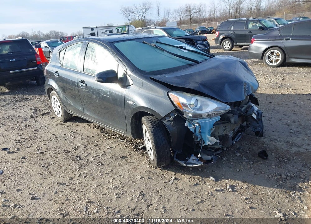 2016 TOYOTA PRIUS C TWO VIN: JTDKDTB35G1124663