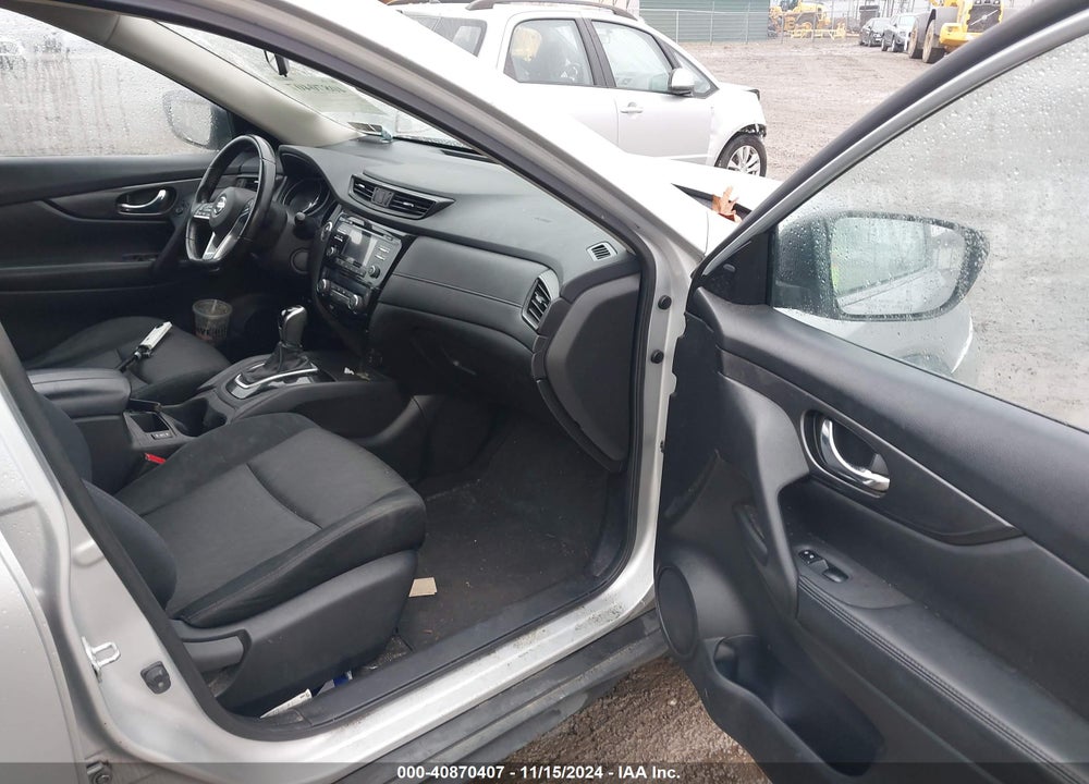 2017 NISSAN ROGUE SV VIN: JN8AT2MV5HW264972