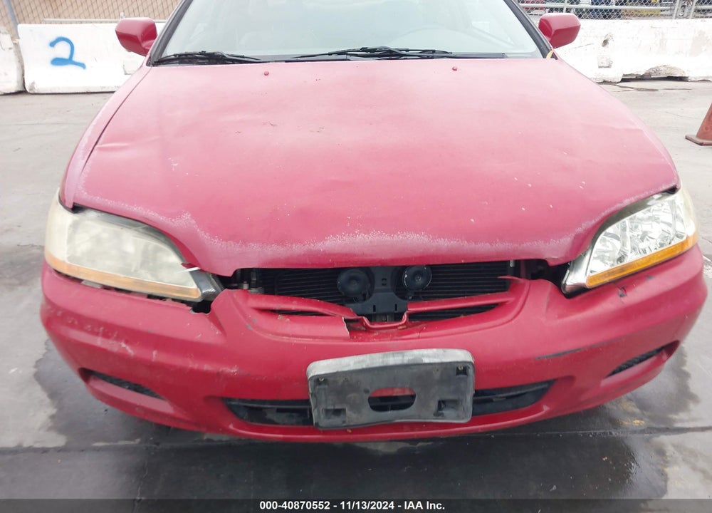 2001 HONDA ACCORD 3.0 EX VIN: 1HGCG225X1A025501