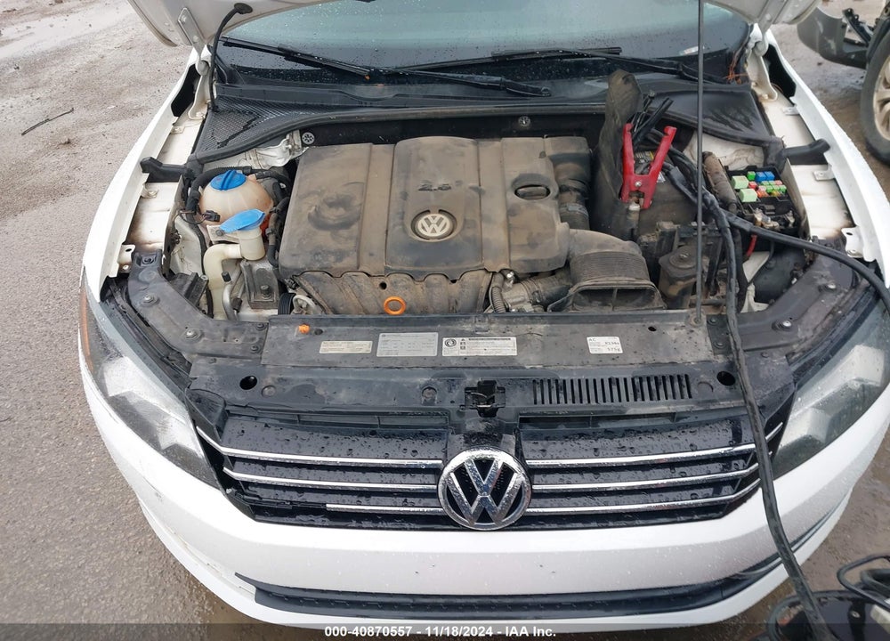 2013 VOLKSWAGEN PASSAT 2.5L SE VIN: 1VWBP7A37DC097852