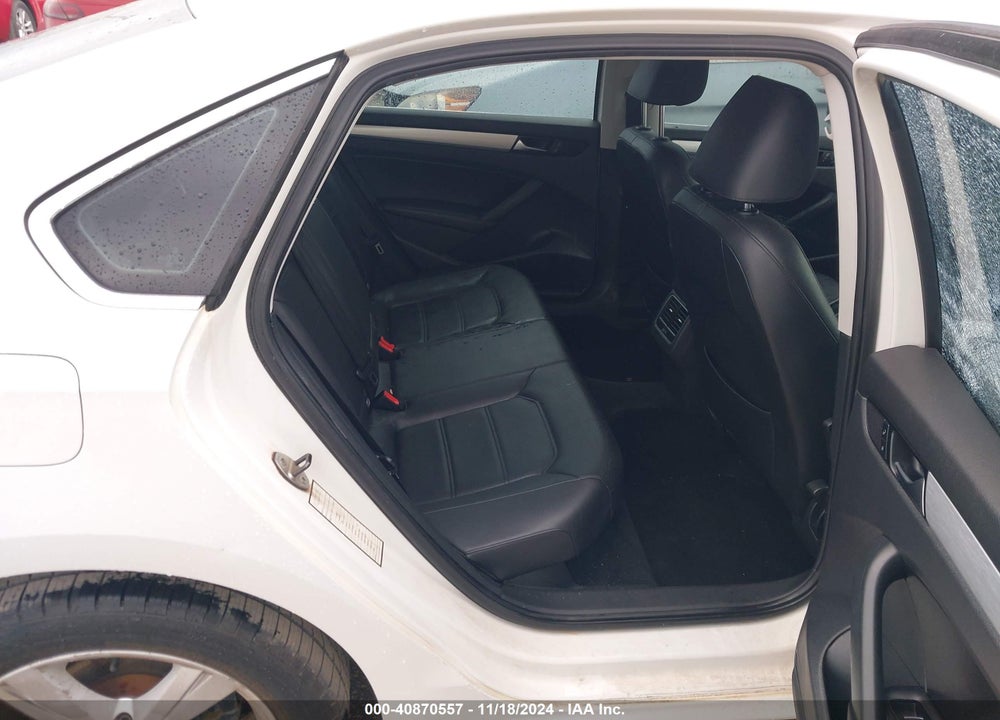 2013 VOLKSWAGEN PASSAT 2.5L SE VIN: 1VWBP7A37DC097852