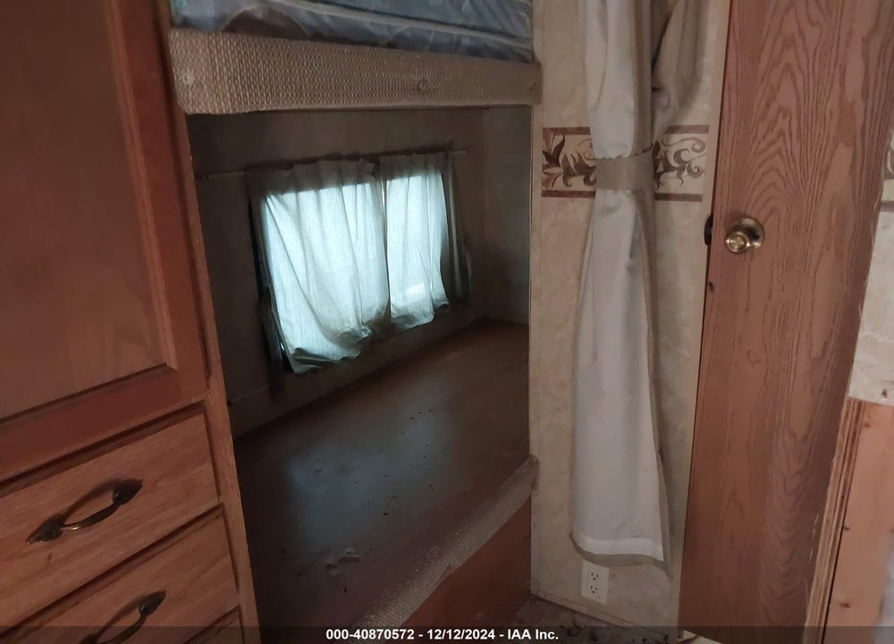 2006 FOREST RIVER WILDWOOD 28BGSSLE VIN: 4X4TWDB206A236937