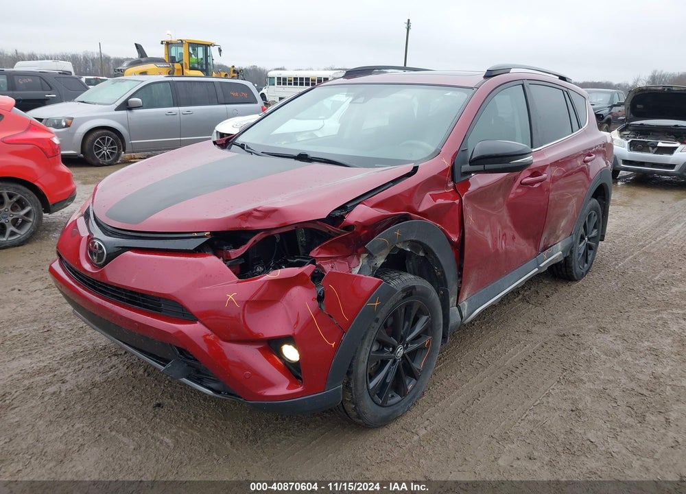 2018 TOYOTA RAV4 ADVENTURE/XLE VIN: 2T3RFREV5JW717487