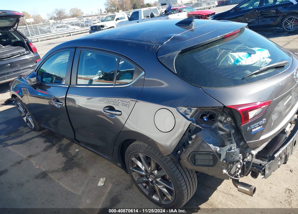 2018 MAZDA 3 GRAND TOURING VIN: 3MZBN1M37JM161106
