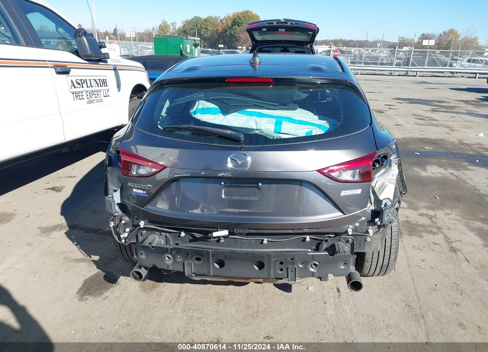 2018 MAZDA 3 GRAND TOURING VIN: 3MZBN1M37JM161106