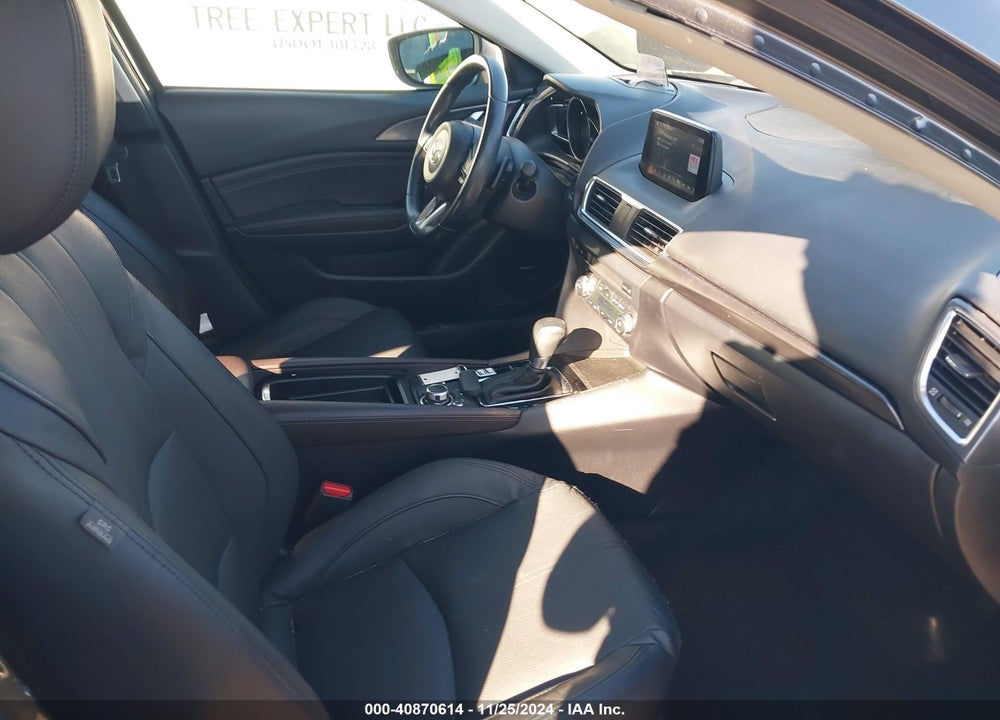 2018 MAZDA 3 GRAND TOURING VIN: 3MZBN1M37JM161106