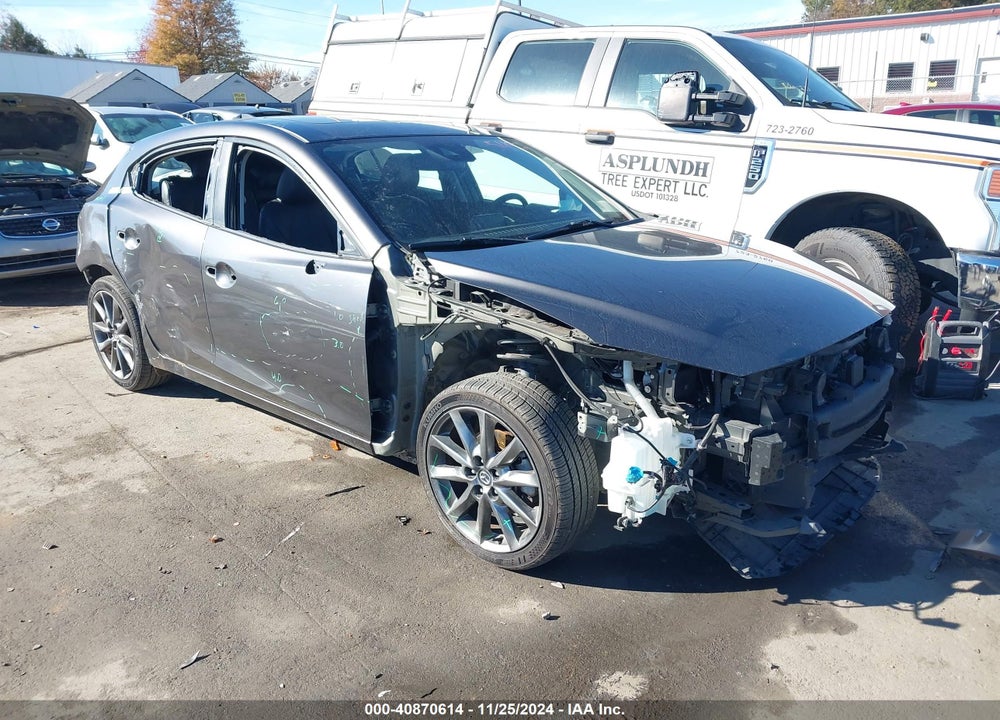 2018 MAZDA 3 GRAND TOURING VIN: 3MZBN1M37JM161106