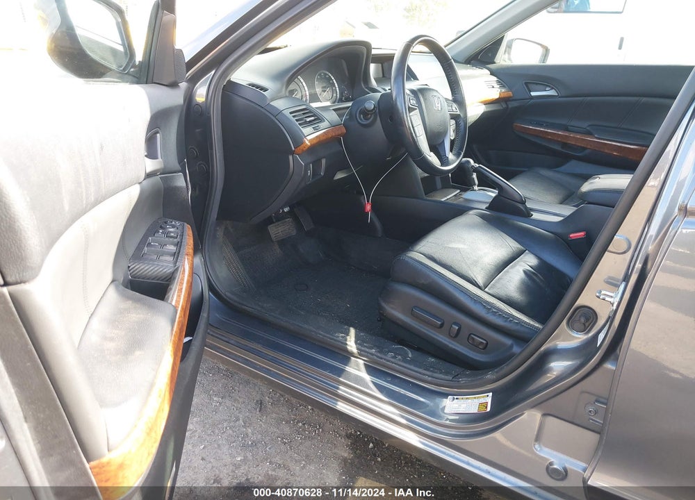 2011 HONDA ACCORD 2.4 EX-L VIN: 1HGCP2F88BA075058