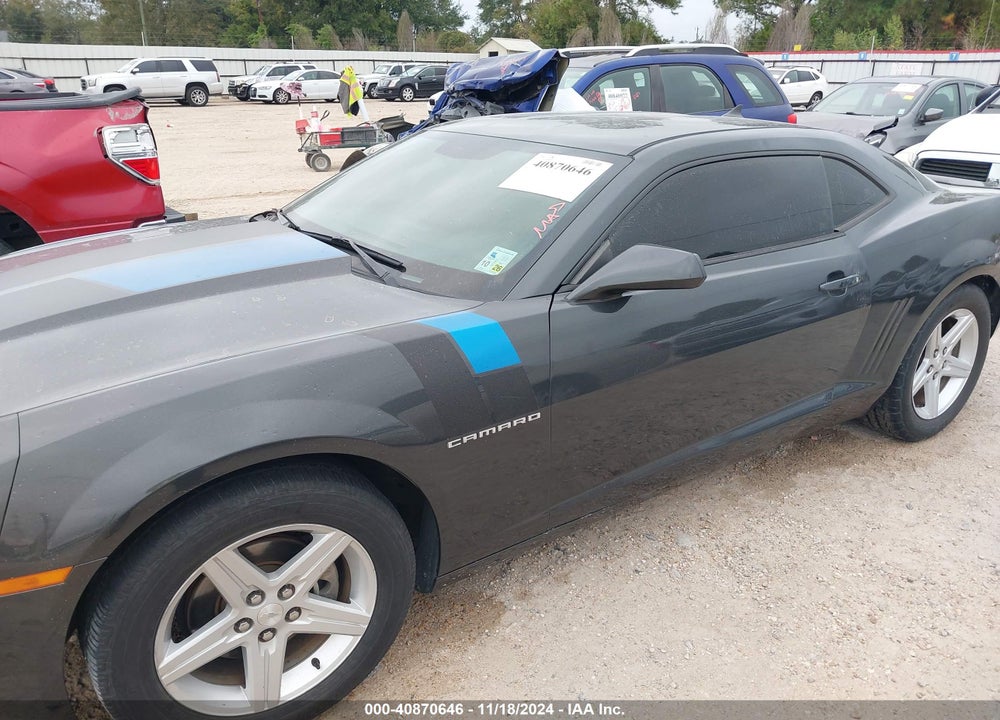 2013 CHEVROLET CAMARO 2LS VIN: 2G1FA1E39D9123588