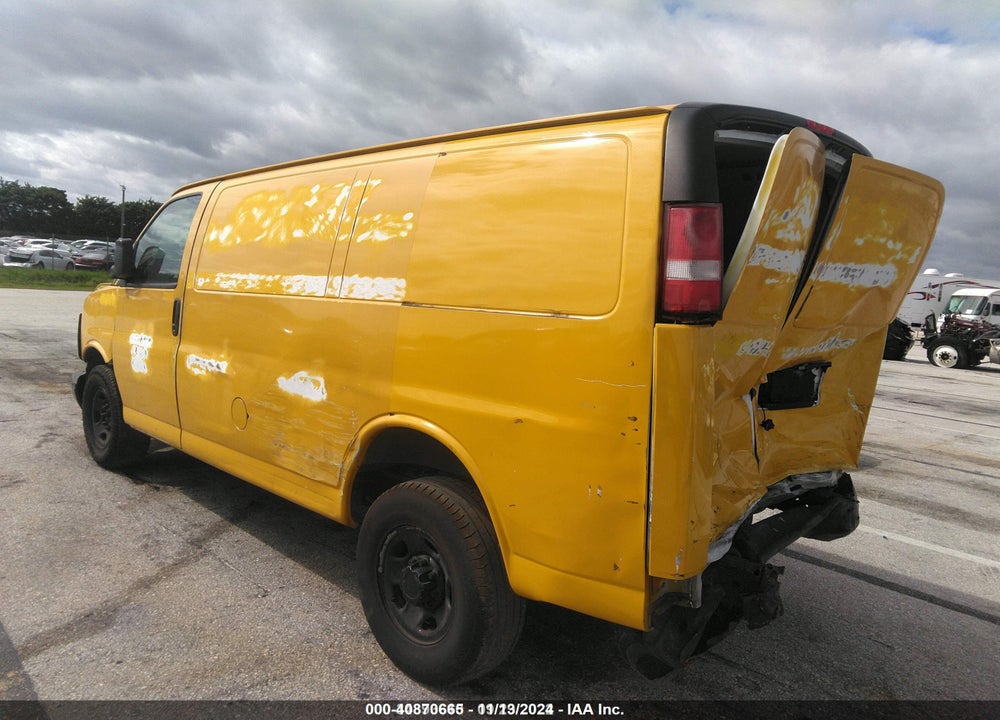 2015 CHEVROLET EXPRESS 2500 WORK VAN VIN: 1GCWGFCF6F1281877