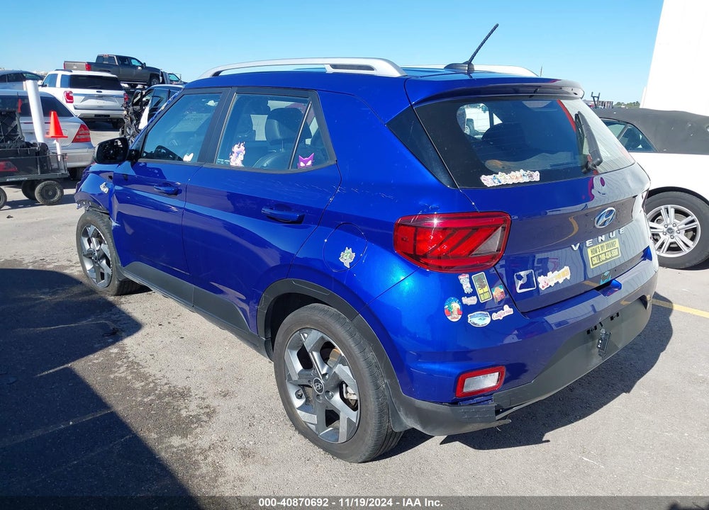 2023 HYUNDAI VENUE LIMITED VIN: KMHRC8A33PU221211