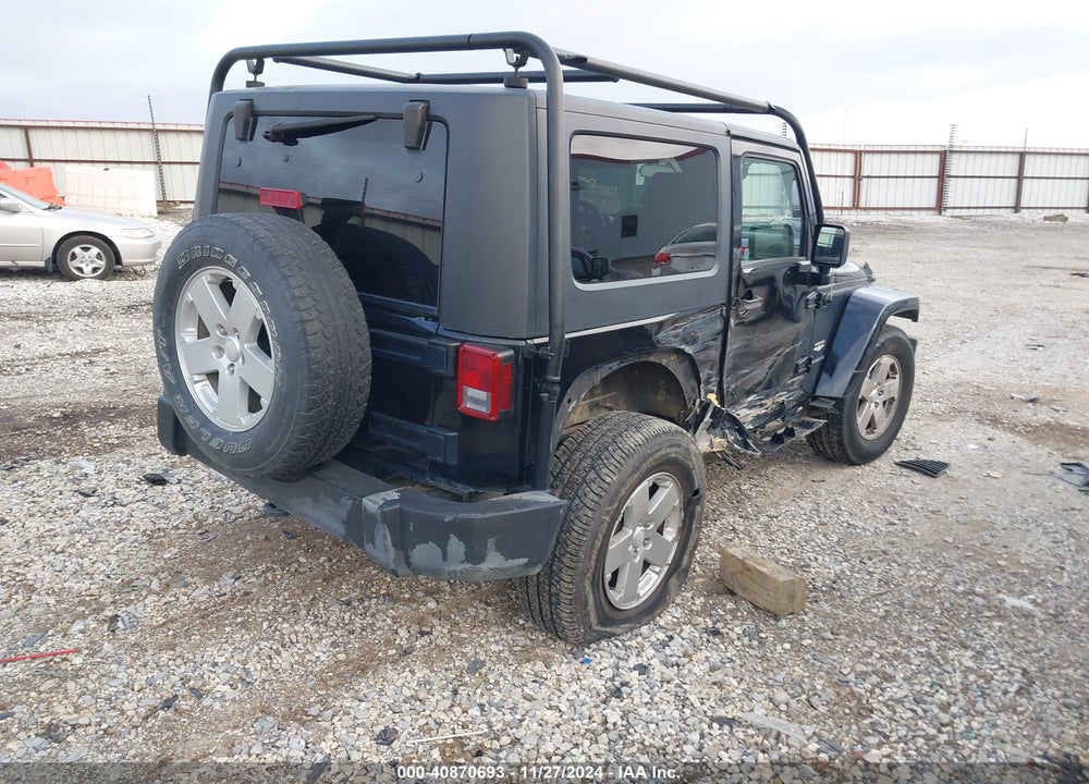 2007 JEEP WRANGLER SAHARA VIN: 1J4FA54117L177005