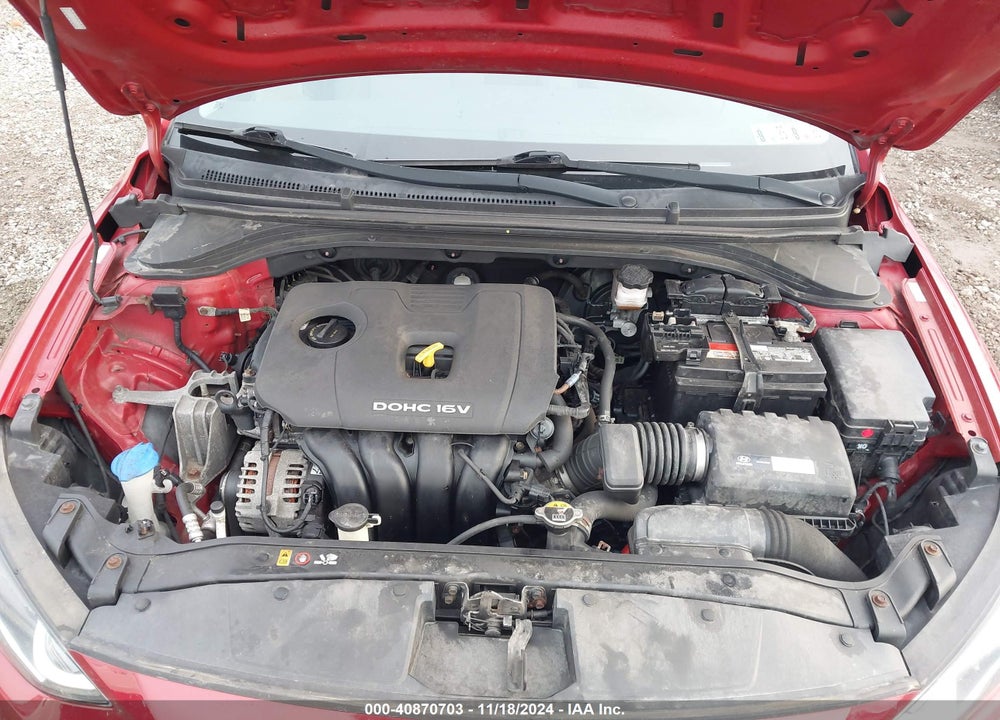 2017 HYUNDAI ELANTRA VIN: KMHD74LF5HU075894