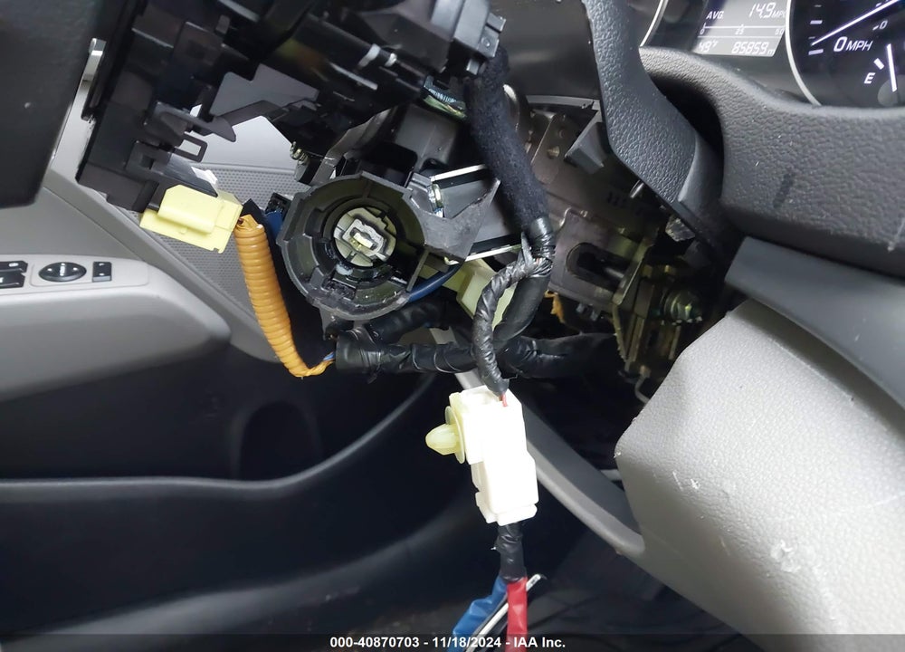 2017 HYUNDAI ELANTRA VIN: KMHD74LF5HU075894
