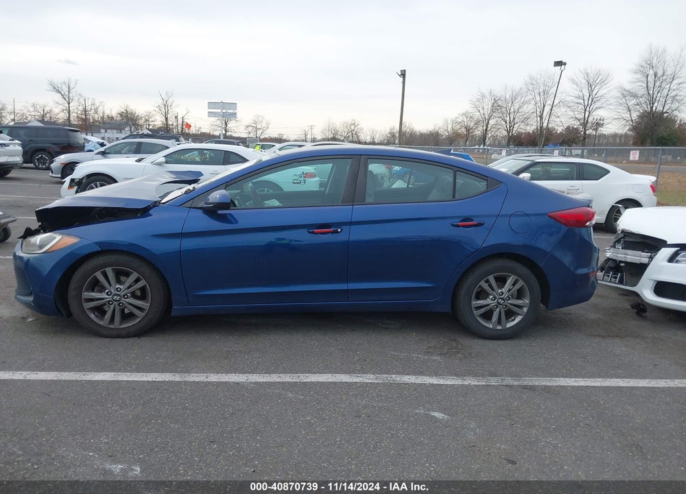 2017 HYUNDAI ELANTRA SE VIN: 5NPD84LF3HH108855