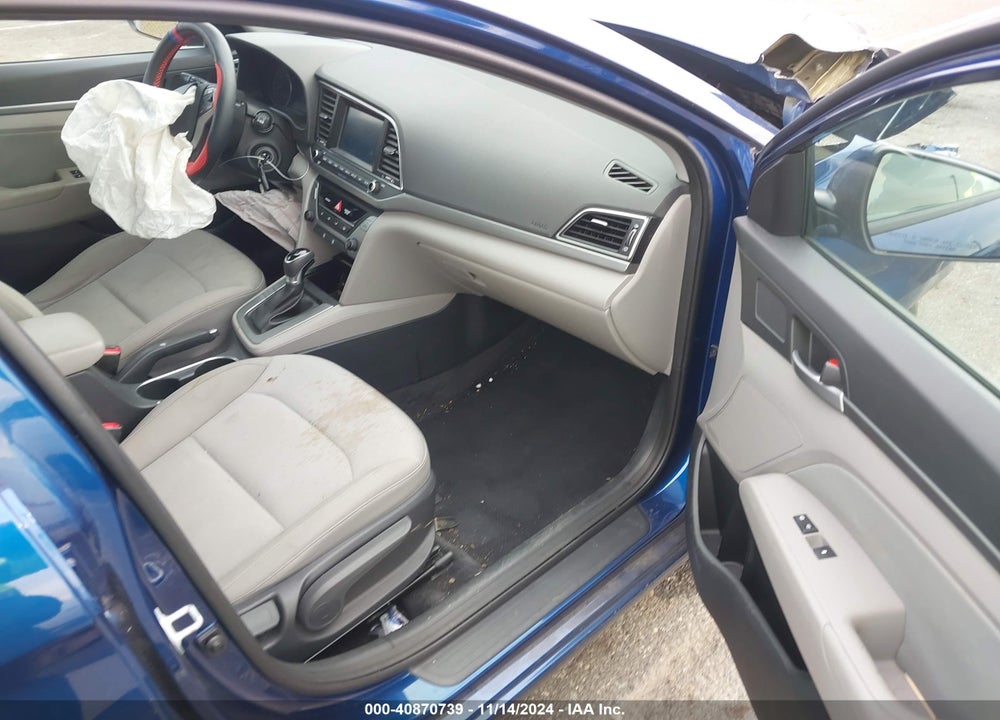 2017 HYUNDAI ELANTRA SE VIN: 5NPD84LF3HH108855