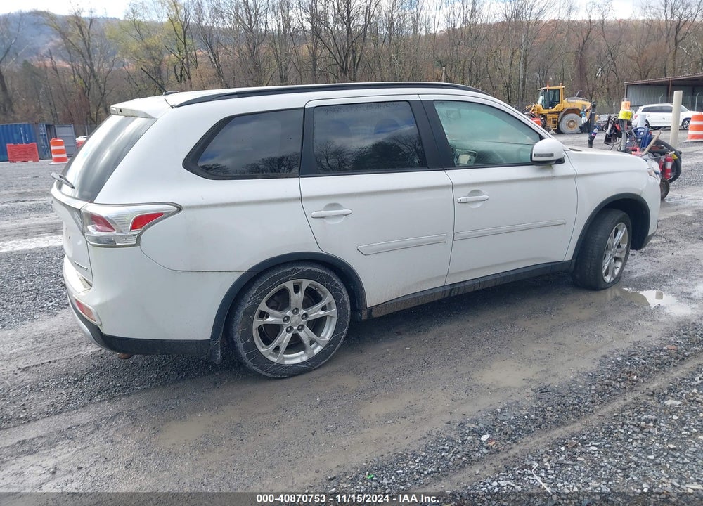 2015 MITSUBISHI OUTLANDER SE VIN: JA4AZ3A33FZ012646