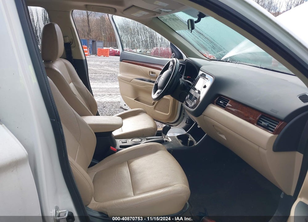 2015 MITSUBISHI OUTLANDER SE VIN: JA4AZ3A33FZ012646