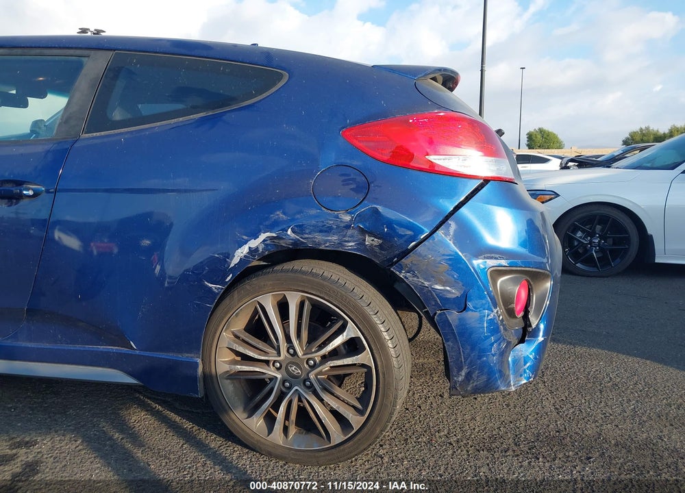 2017 HYUNDAI VELOSTER TURBO VIN: KMHTC6AEXHU309878