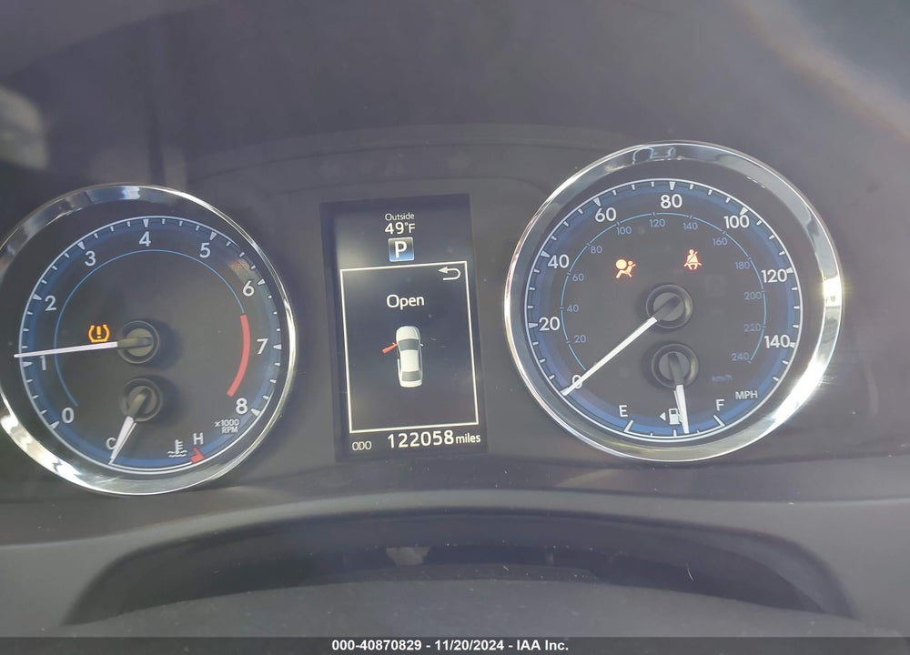 2017 TOYOTA COROLLA SE VIN: 5YFBURHE7HP586229