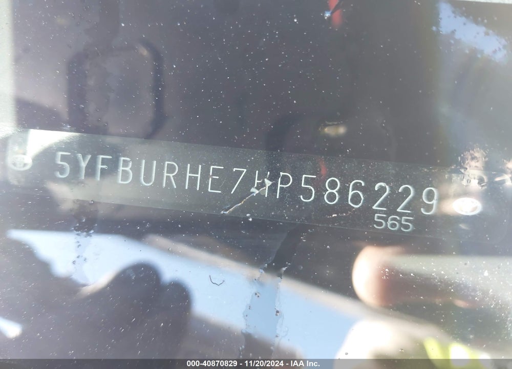 2017 TOYOTA COROLLA SE VIN: 5YFBURHE7HP586229