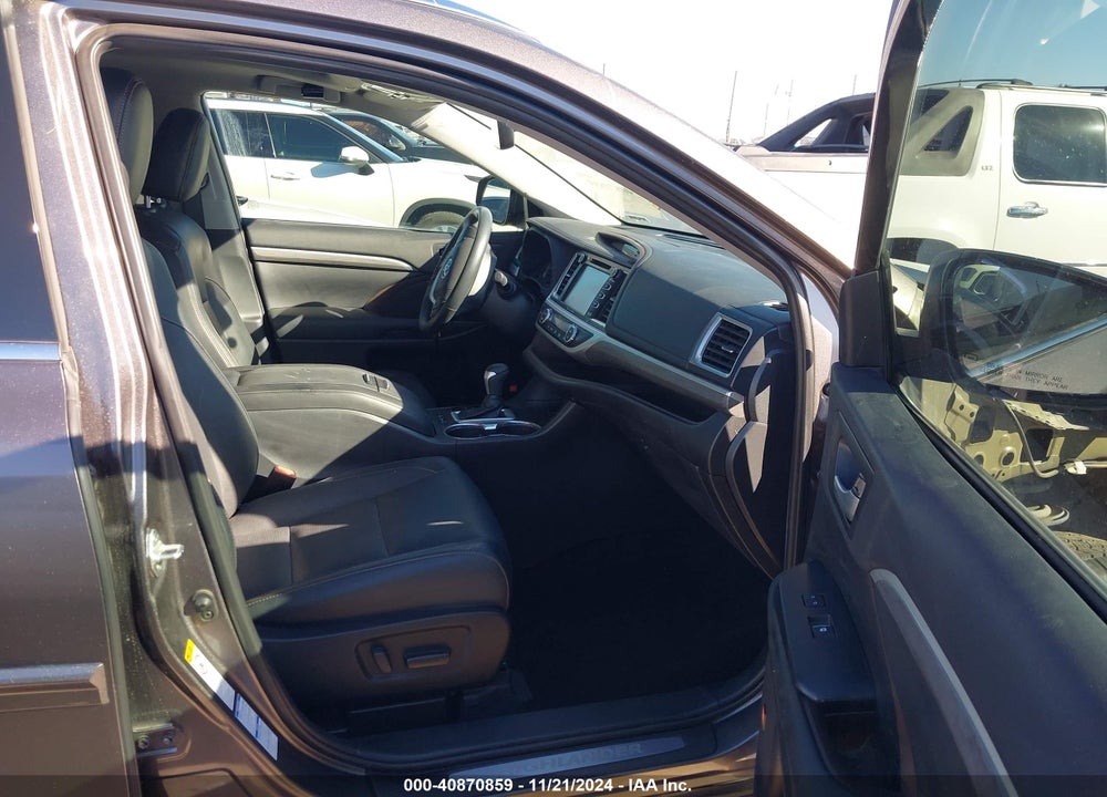 2019 TOYOTA HIGHLANDER LIMITED/PLATINUM VIN: 5TDDZRFH4KS943842
