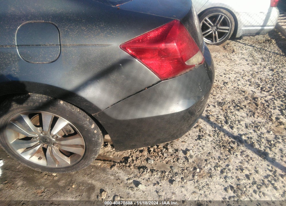 2012 HONDA ACCORD 2.4 EX VIN: 1HGCS1B77CA004277