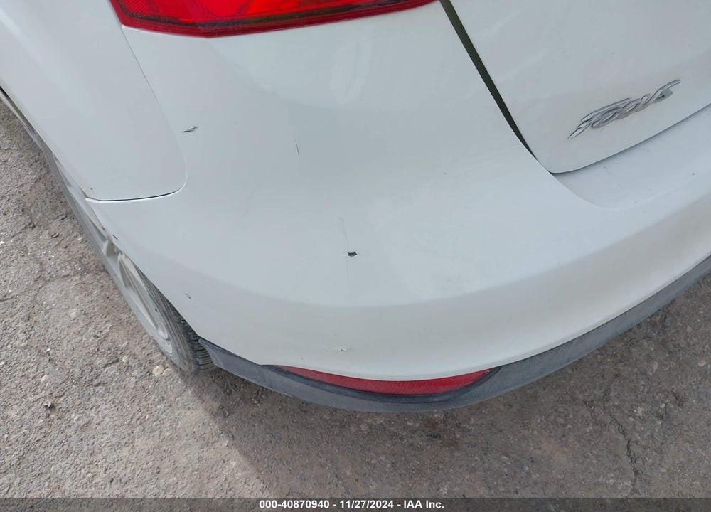 2017 FORD FOCUS SE VIN: 1FADP3K20HL204598